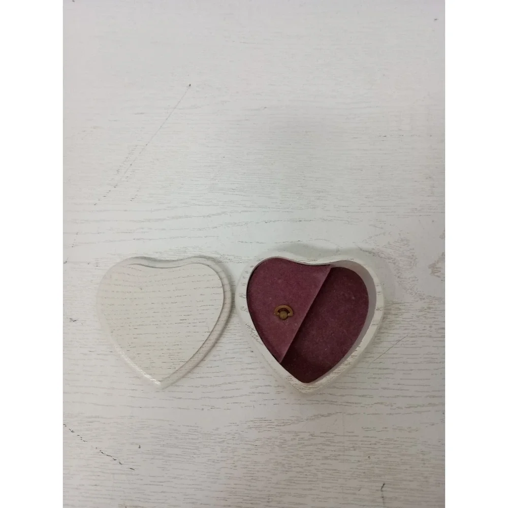 Vintage Lasercraft 1988 Wood Heart Shaped Musical Trinket Jewelry Box Rustic